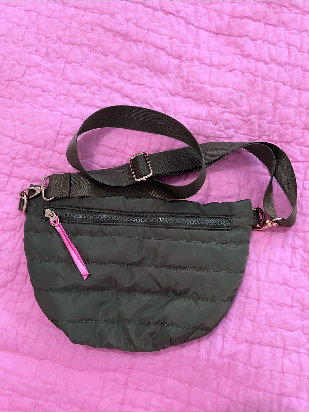 Quilted Olive Crossbody with Pink Zipper Accent